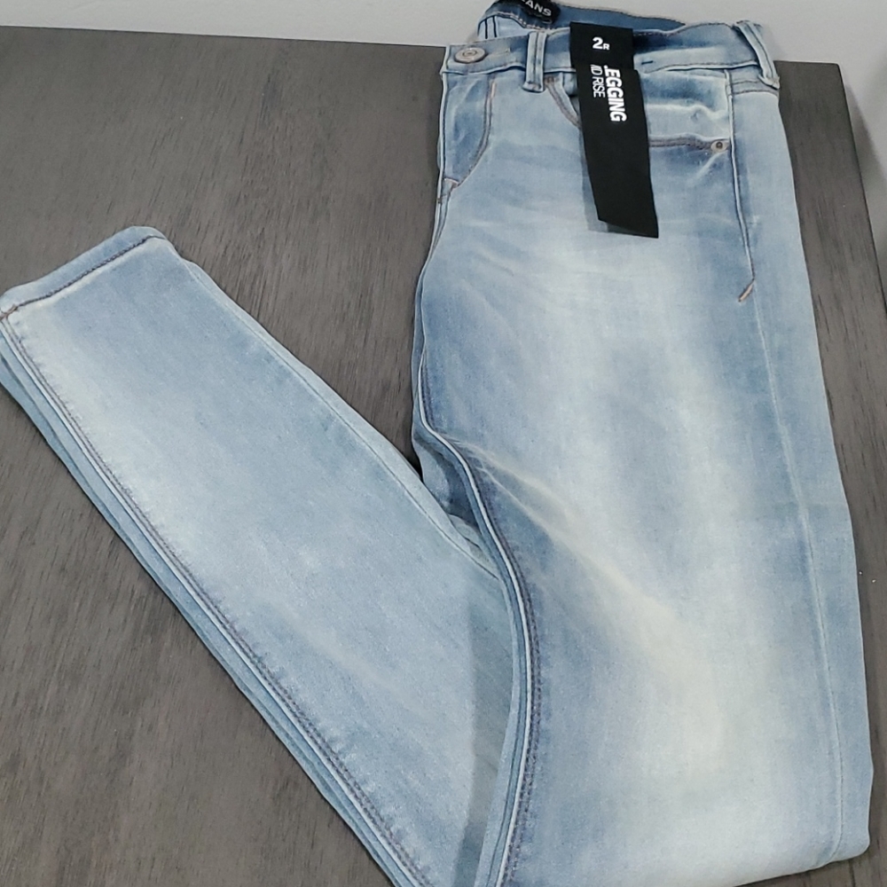 Mid-Rise Legging
